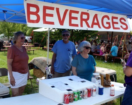 Beverages and Ice Cream at Art at the Mill